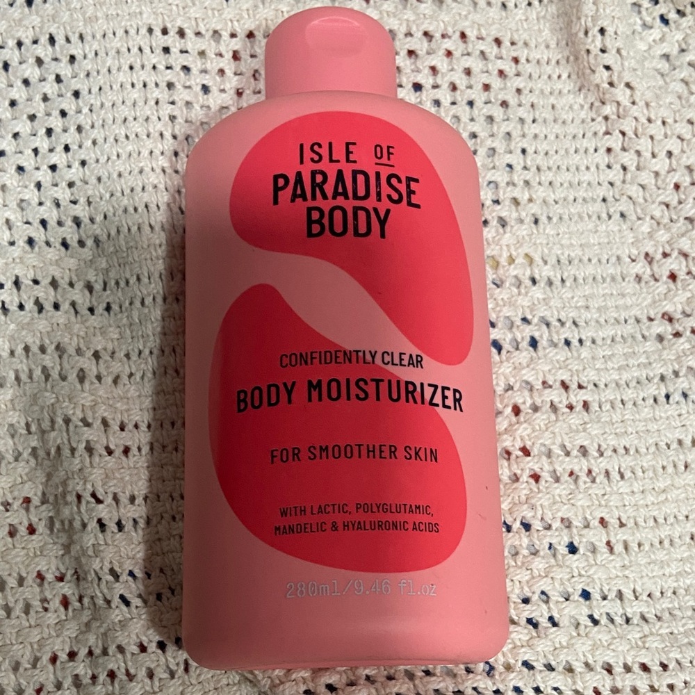 Isle of Paradise Pink Body Moisturizer - Confidently Clear